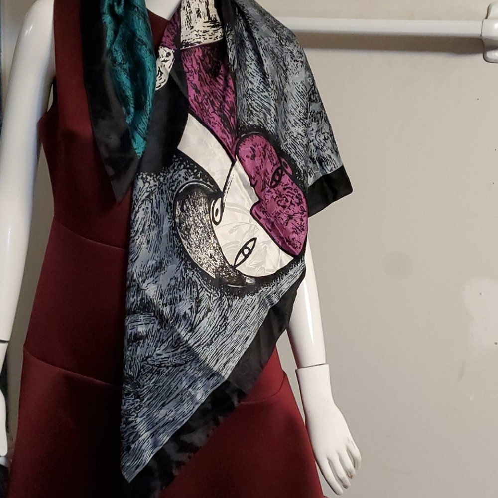 Picasso Scarf - Picture 4 of 12